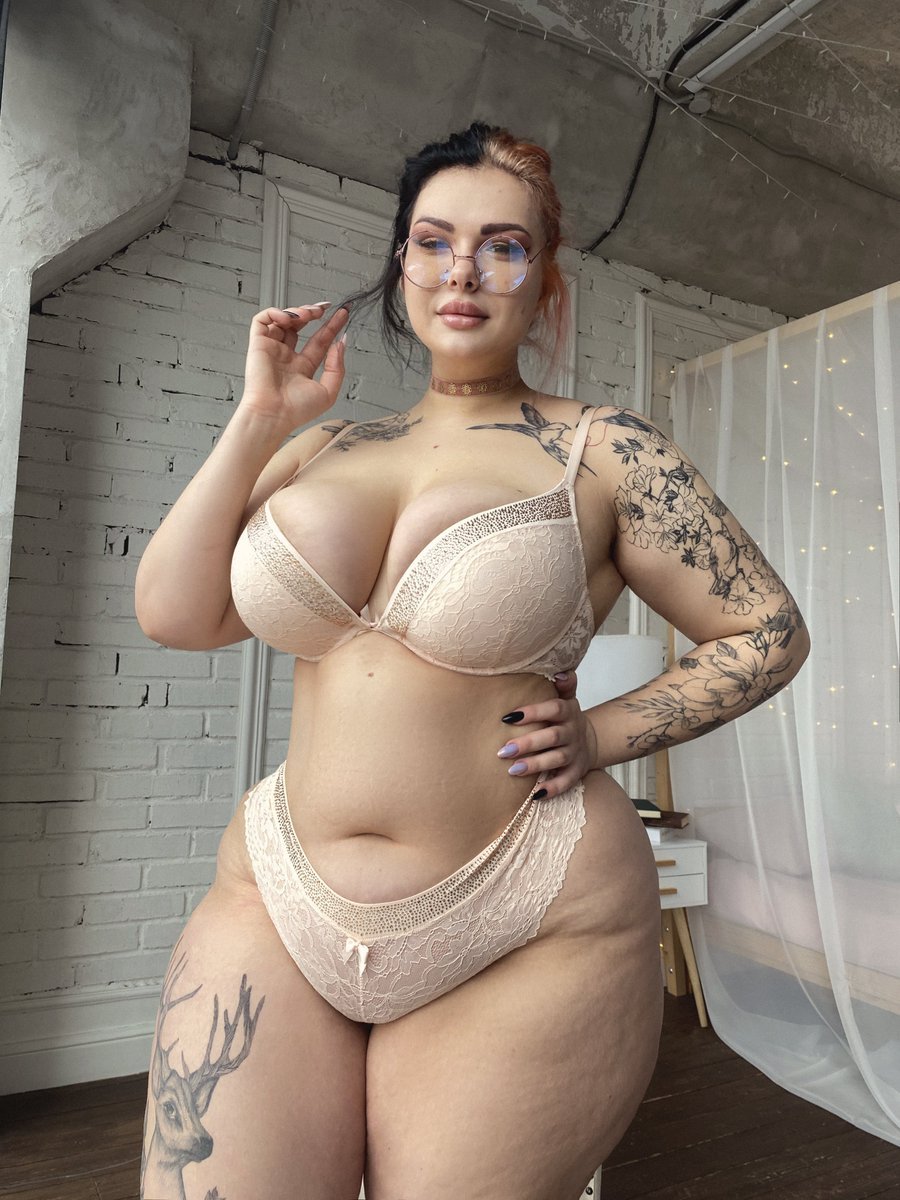 Frida Bulgakova - Free pics, galleries & more at Babepedia